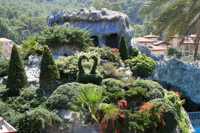 Grand Aquarium Apart İçmeler Kültér fotó