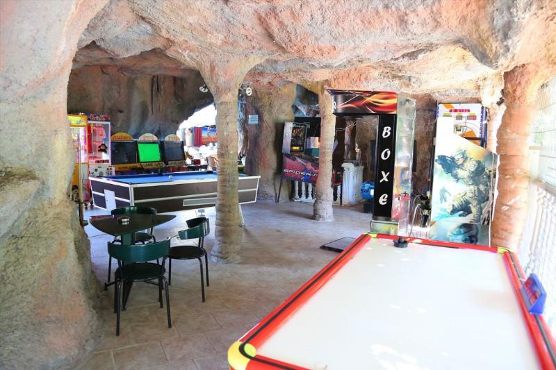 Grand Aquarium Apart İçmeler Kültér fotó