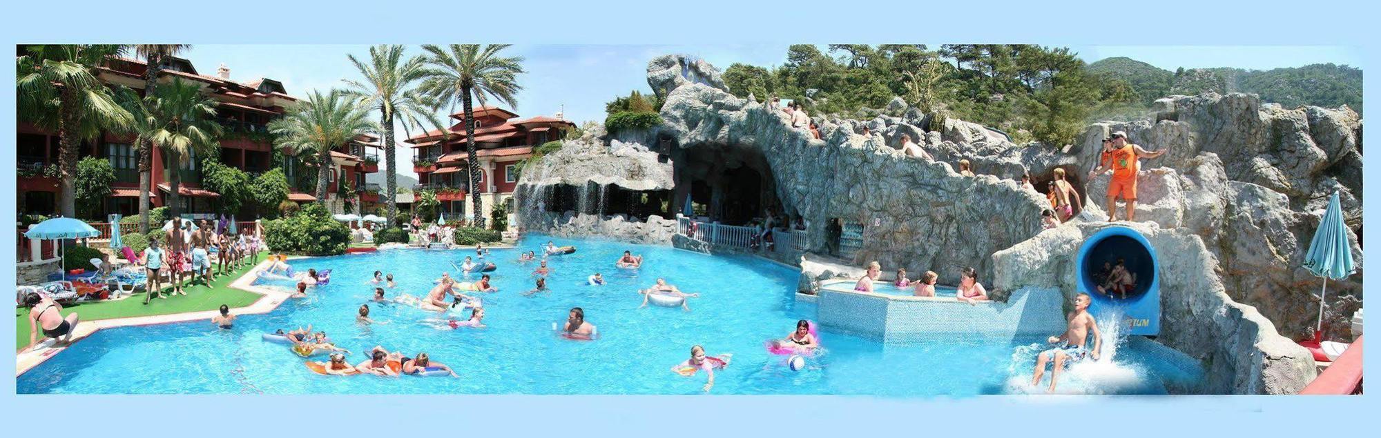 Grand Aquarium Apart İçmeler Kültér fotó